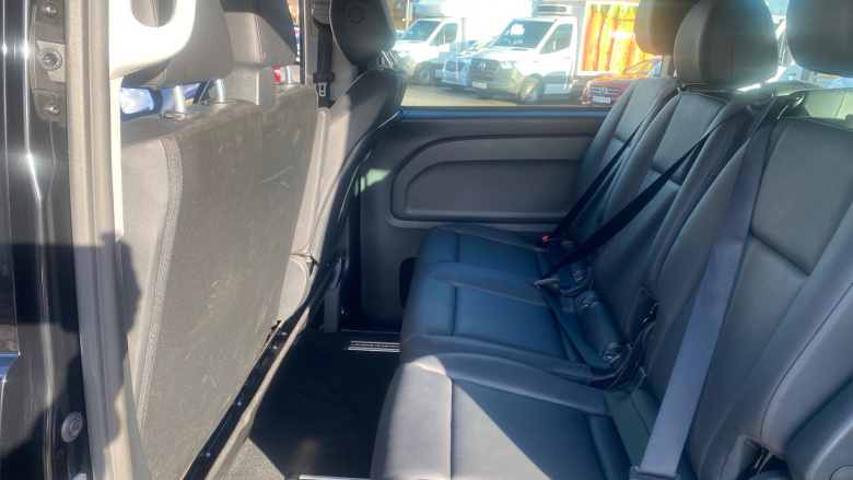 Mercedes-Benz Vito Tourer L3 Diesel Rwd 116 CDI Select 9-Seater 9G-Tronic